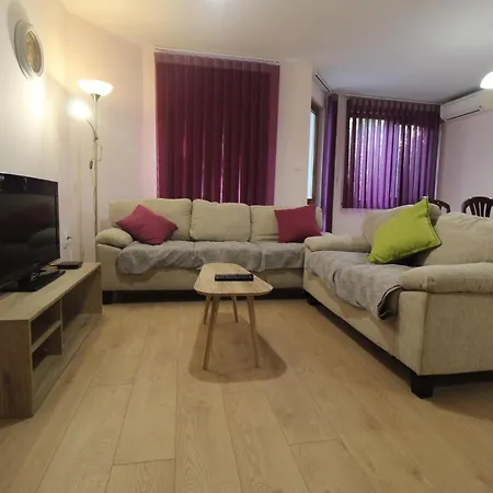 Апартамент Попович В Центъра На Града Apartment